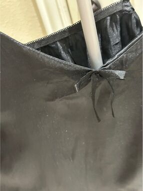 Women Black Top